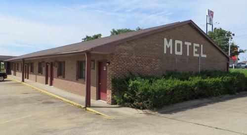 Dry Ridge Motor Inn Buitenkant foto