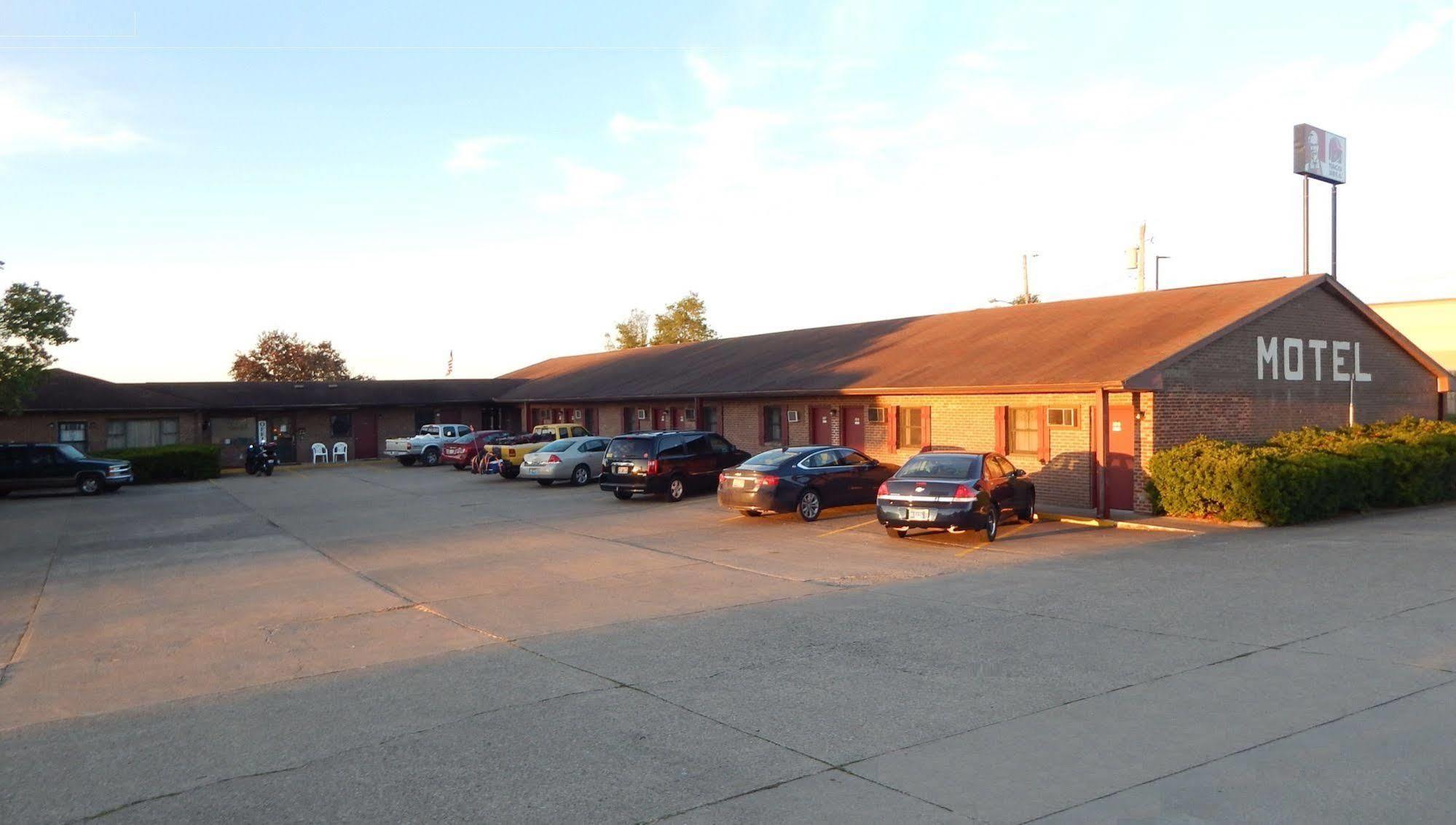 Dry Ridge Motor Inn Buitenkant foto